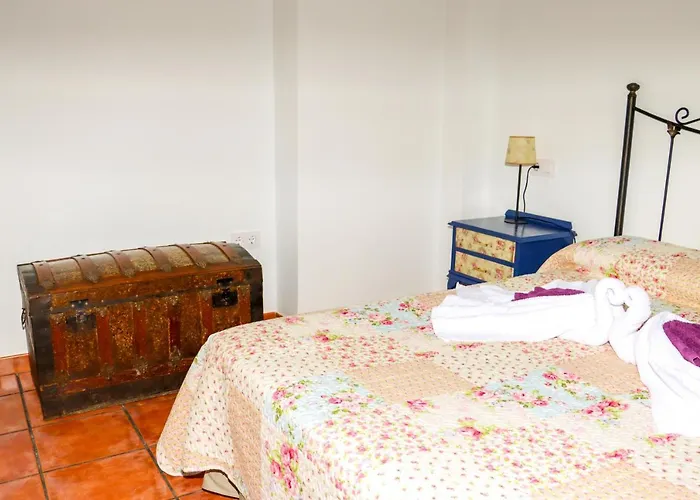 Apartament El Patio De Naranjos Guadalupe (Extremadura)